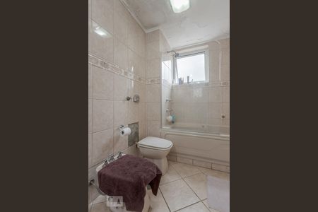 Banheiro da Suíte de apartamento à venda com 2 quartos, 89m² em Moinhos de Vento, Porto Alegre