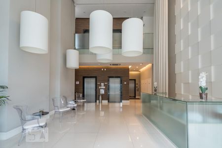 Apartamento à venda com 38m², 1 quarto e 1 vaga Apartamento à venda com 38m², 1 quarto e 1 vagaÁrea Comum - Hall