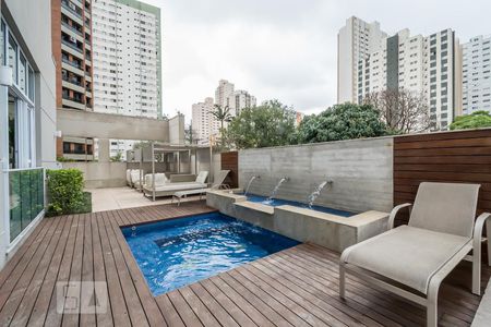 Apartamento à venda com 38m², 1 quarto e 1 vaga Apartamento à venda com 38m², 1 quarto e 1 vagaÁrea Comum - Piscina