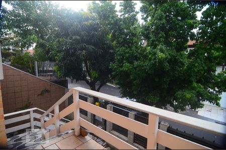 Vista Sala de casa para alugar com 3 quartos, 240m² em São José, Canoas
