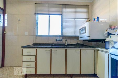 Casa à venda com 413m², 3 quartos e 2 vagasCozinha - Armários