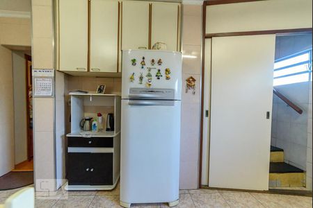 Casa à venda com 413m², 3 quartos e 2 vagasCozinha - Armários