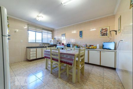 Casa à venda com 413m², 3 quartos e 2 vagasCozinha