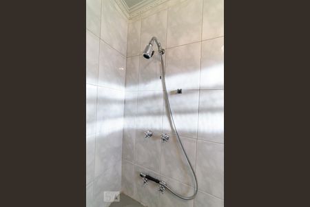 Casa à venda com 413m², 3 quartos e 2 vagasBanheiro da Suíte - Detalhes