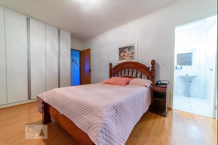 Casa à venda com 413m², 3 quartos e 2 vagasSuíte