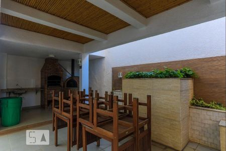 Apartamento à venda com 95m², 2 quartos e 1 vagaChurrasqueira