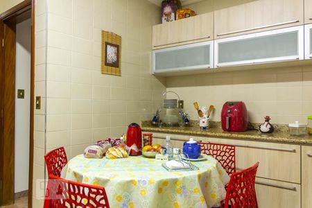 Casa à venda com 150m², 3 quartos e 1 vaga Casa à venda com 150m², 3 quartos e 1 vagaCozinha