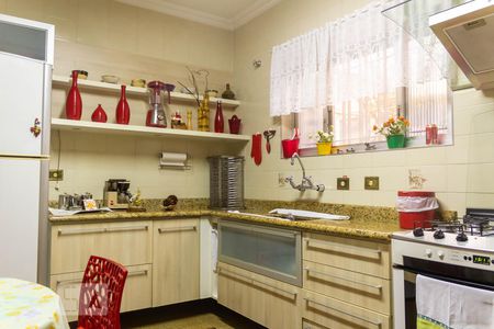 Casa à venda com 150m², 3 quartos e 1 vaga Casa à venda com 150m², 3 quartos e 1 vagaCozinha