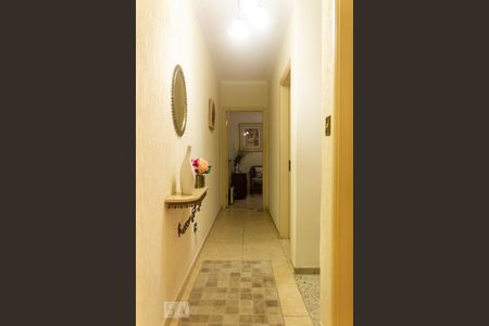 Casa à venda com 150m², 3 quartos e 1 vaga Casa à venda com 150m², 3 quartos e 1 vagaCorredor Segundo Andar