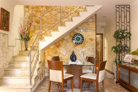 Casa à venda com 150m², 3 quartos e 1 vaga Casa à venda com 150m², 3 quartos e 1 vagaSala de Jantar