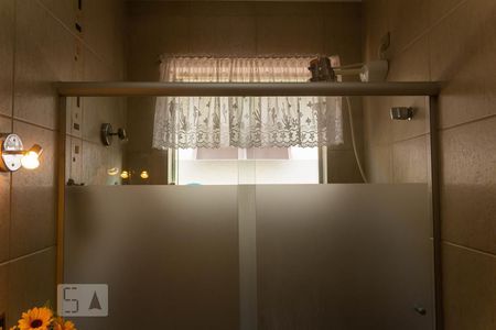 Casa à venda com 150m², 3 quartos e 1 vaga Casa à venda com 150m², 3 quartos e 1 vagaBanheiro