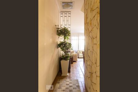 Casa à venda com 150m², 3 quartos e 1 vaga Casa à venda com 150m², 3 quartos e 1 vagaCorredor