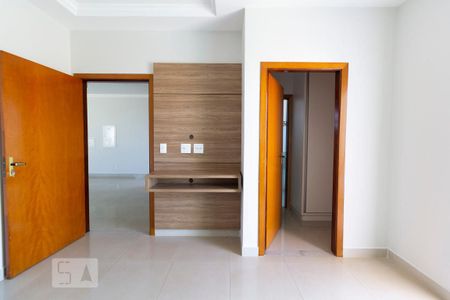 Casa para alugar com 470m², 4 quartos e 4 vagasSuíte 2