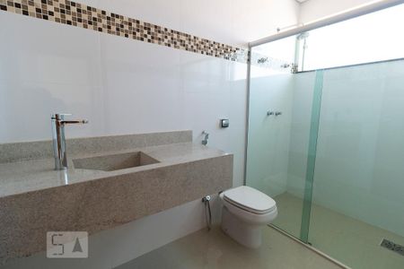 Casa para alugar com 470m², 4 quartos e 4 vagasSuíte 2