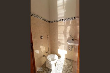 Casa para alugar com 470m², 4 quartos e 4 vagasQuintal