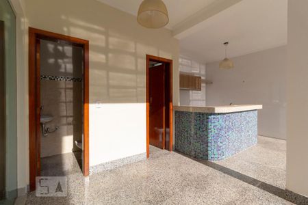 Casa para alugar com 470m², 4 quartos e 4 vagasQuintal