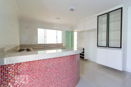 Casa para alugar com 470m², 4 quartos e 4 vagasCozinha
