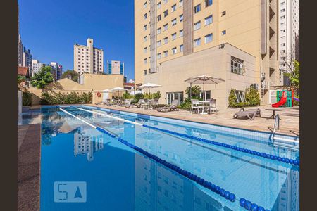 Studio para alugar com 32m², 1 quarto e 1 vagaPiscina