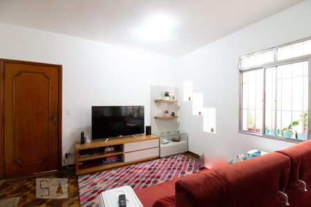 Sala de TV de casa à venda com 6 quartos, 250m² em Jardim Maria Helena, Guarulhos