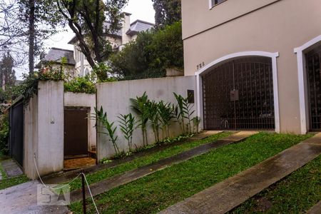 Casa para alugar com 463m², 4 quartos e 5 vagasFachada