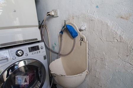 Casa à venda com 70m², 2 quartos e sem vaga Casa à venda com 70m², 2 quartos e sem vagaÁrea de serviço