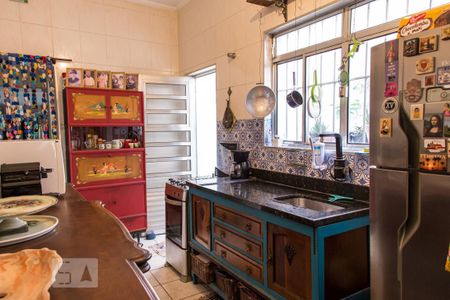 Casa à venda com 70m², 2 quartos e sem vaga Casa à venda com 70m², 2 quartos e sem vagaCozinha