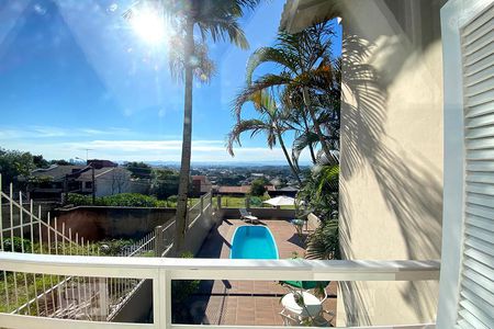 Casa à venda com 270m², 3 quartos e 3 vagasSacada Quarto 2