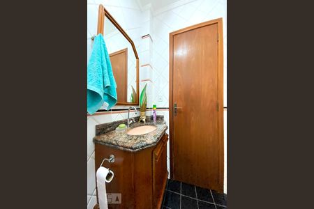 Casa à venda com 270m², 3 quartos e 3 vagasBanheiro 3