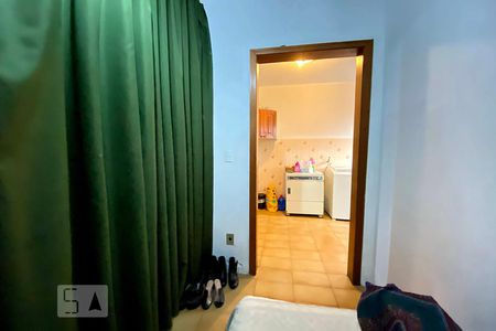 Casa à venda com 270m², 3 quartos e 3 vagasQuarto de serviço