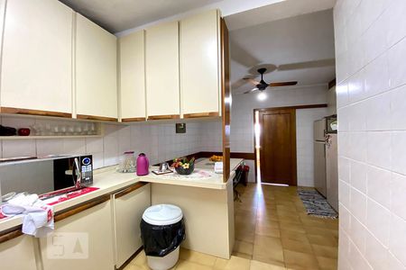 Casa à venda com 270m², 3 quartos e 3 vagasCozinha