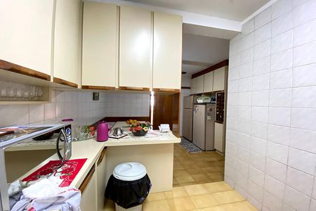 Casa à venda com 270m², 3 quartos e 3 vagasCozinha