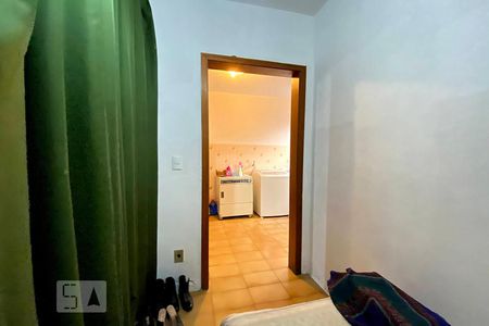 Casa à venda com 270m², 3 quartos e 3 vagasQuarto de serviço