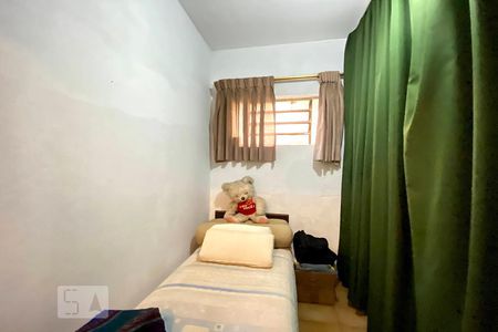 Casa à venda com 270m², 3 quartos e 3 vagasQuarto de serviço