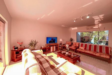Sala de Estar de casa à venda com 3 quartos, 270m² em Jardim America, São Leopoldo