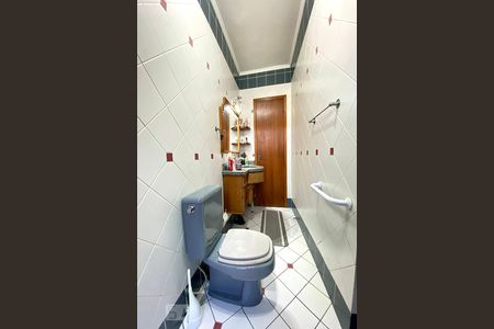 Casa à venda com 270m², 3 quartos e 3 vagasBanheiro 2