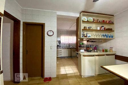 Casa à venda com 270m², 3 quartos e 3 vagasCozinha