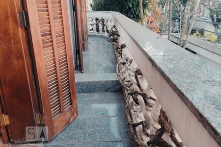 Casa à venda com 500m², 4 quartos e 5 vagasVaranda