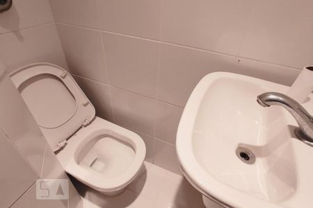 Casa à venda com 500m², 4 quartos e 5 vagasBanheiro de Serviço 2