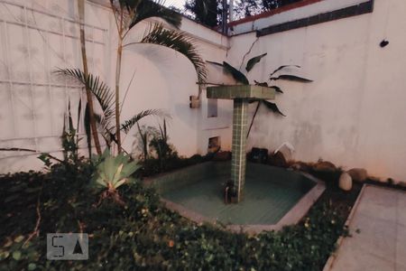 Casa à venda com 500m², 4 quartos e 5 vagasÁrea Externa