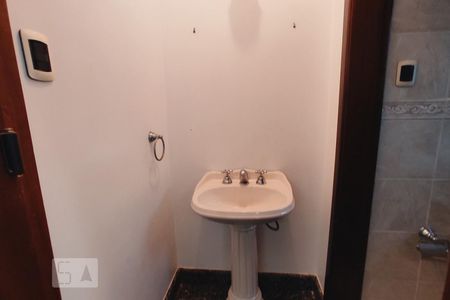 Casa à venda com 500m², 4 quartos e 5 vagasLavabo