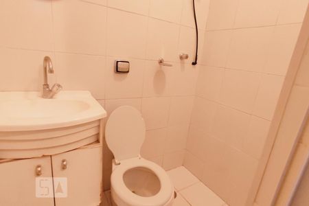 Casa à venda com 500m², 4 quartos e 5 vagasBanheiro de Serviço