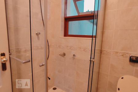 Casa à venda com 500m², 4 quartos e 5 vagasBanheiro 3