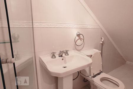 Casa à venda com 500m², 4 quartos e 5 vagasBanheiro de Serviço 3