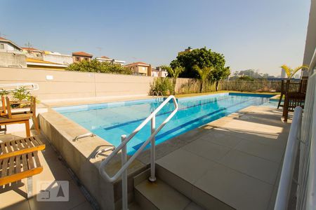 Apartamento à venda com 63m², 2 quartos e 1 vagaÁrea comum - Piscina