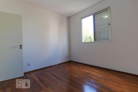Quarto de apartamento para alugar com 1 quarto, 55m² em Cambuí, Campinas
