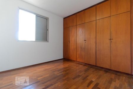 Quarto de apartamento para alugar com 1 quarto, 55m² em Cambuí, Campinas