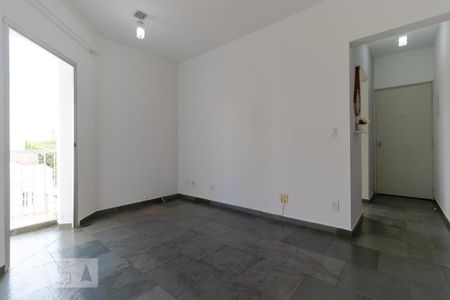 Salas de apartamento para alugar com 1 quarto, 55m² em Cambuí, Campinas