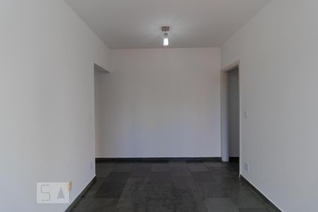 Salas de apartamento para alugar com 1 quarto, 55m² em Cambuí, Campinas