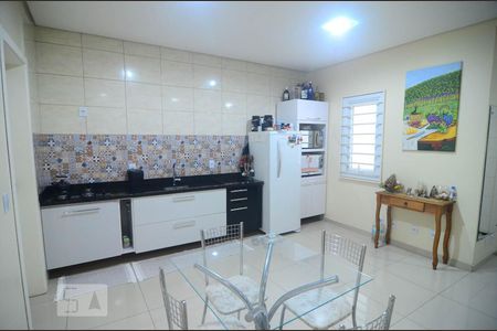 Casa à venda com 90m², 3 quartos e 1 vagaCozinha