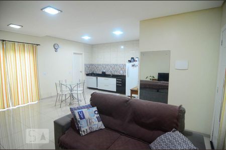Sala de casa à venda com 3 quartos, 90m² em Niterói, Canoas